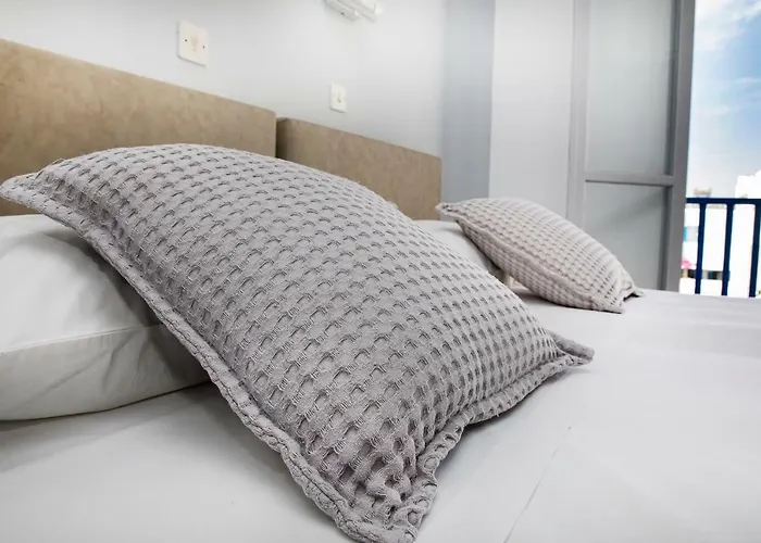 Lalos Πανδοχείο *