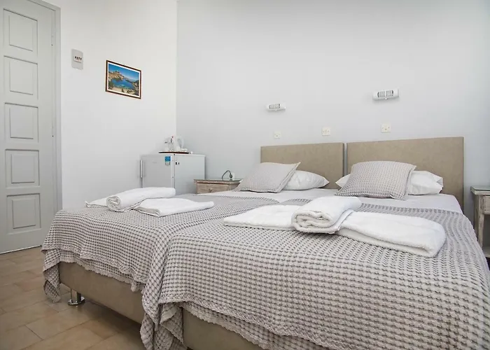 Lalos Πανδοχείο