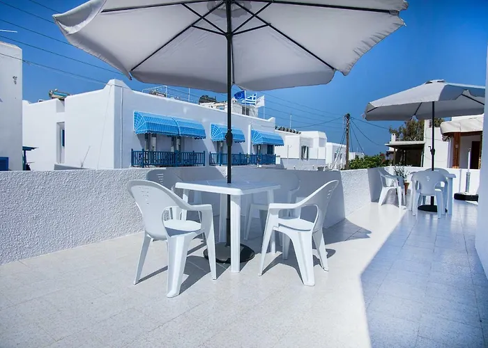 Lalos Πανδοχείο *